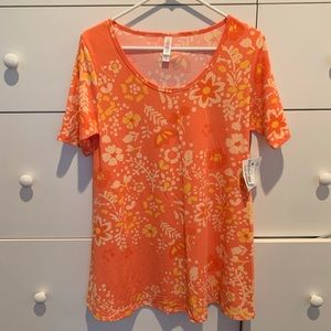 *NEW* LuLaRoe Perfect T - small